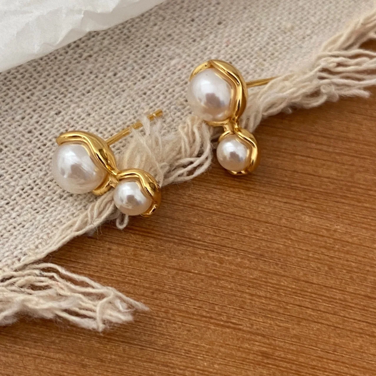 style Gfa fresh water Zhen pearl earrings, graceful fashionable design, temperament, fairy 92 pin E3-10
style Gfa fresh water Zhen pearl earrings, graceful fashionable design, temperament, fairy 92 pin E3-10