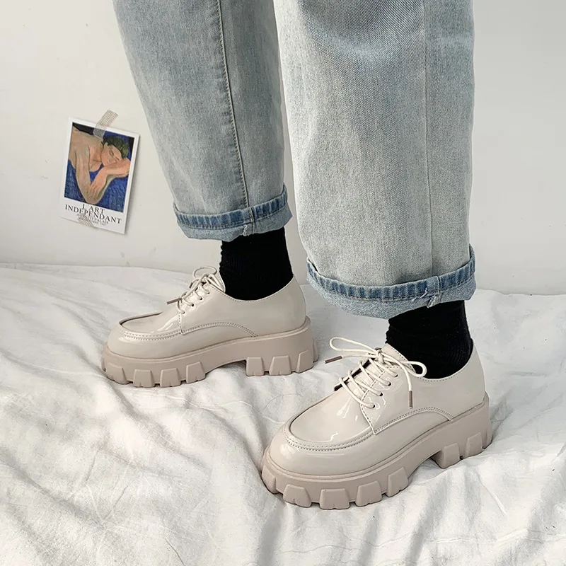 Spring and Autumn Lolita small leather shoes female British style retro college style soft leather cute
Spring and Autumn Lolita small leather shoes female British style retro college style soft leather cute