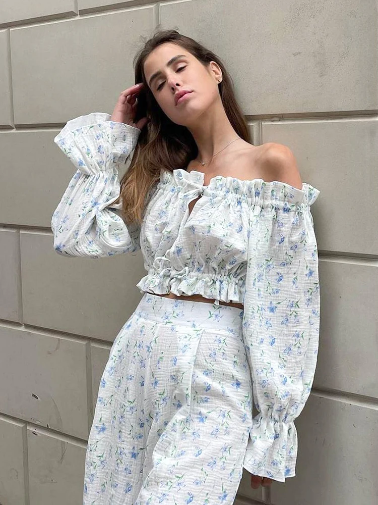 Hiloc Flower Print High Waist Sleepwear Cotton Petal Long Sleeve Women's Summer Suit Slash Neck Crop Tops Sexy Women Nightwear
Hiloc Flower Print High Waist Sleepwear Cotton Petal Long Sleeve Women's Summer Suit Slash Neck Crop Tops Sexy Women Nightwear
