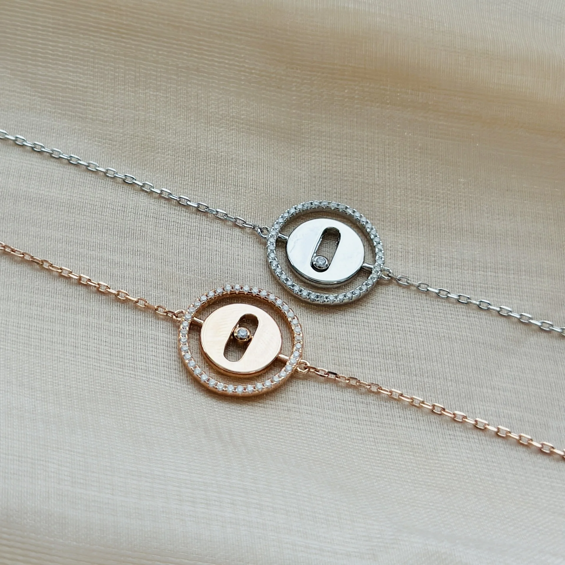 925 Sterling Silver Glossy Round Single Diamond Bracelet Exquisite Simple And Versatile Essential For Women Fine Fashion Jewelry
925 Sterling Silver Glossy Round Single Diamond Bracelet Exquisite Simple And Versatile Essential For Women Fine Fashion Jewelry