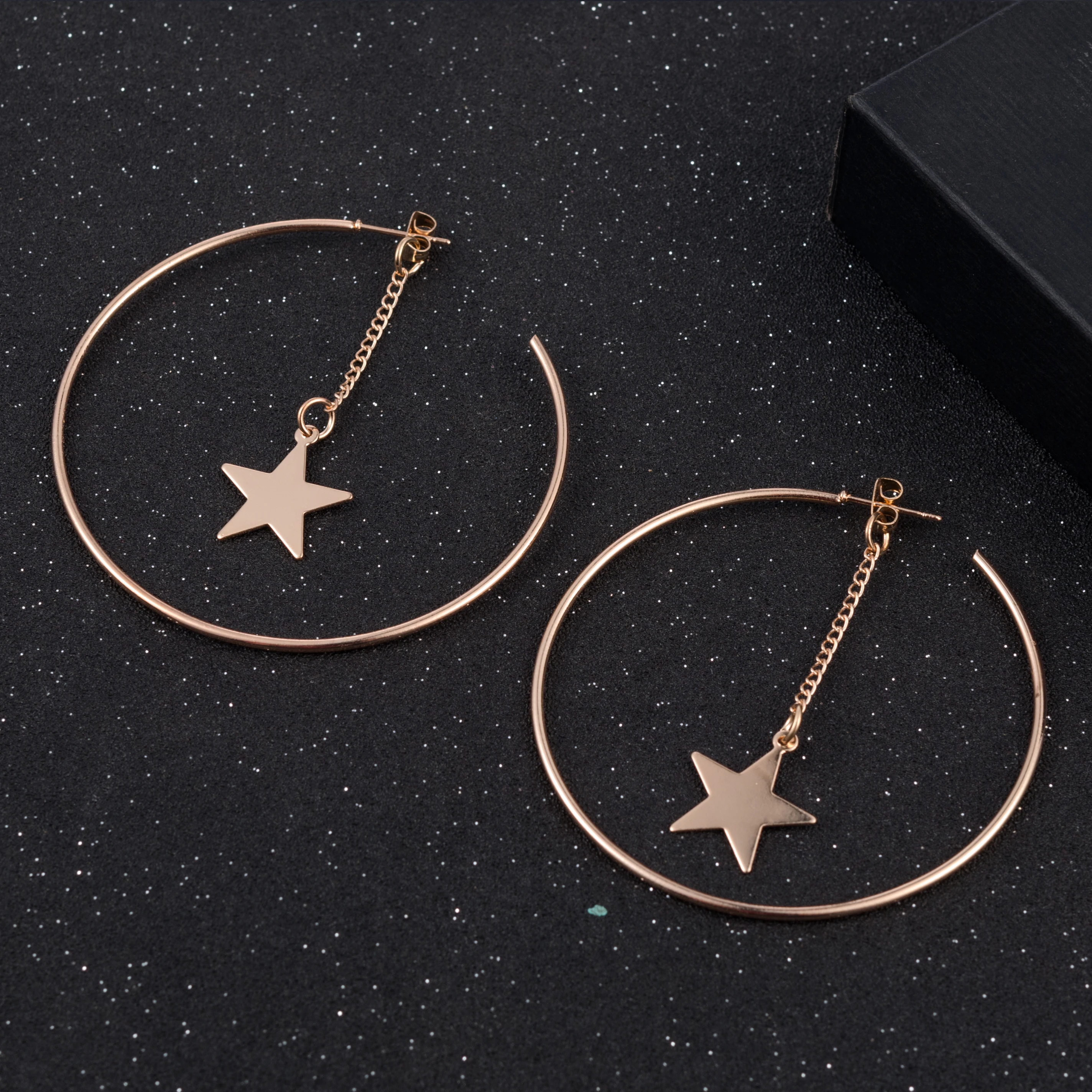 New Fashion Star Tassel Chain Drop Dangle Earrings for Women Earrings Personality Fashion Gold Color Big Hoop Earring Jewelry
New Fashion Star Tassel Chain Drop Dangle Earrings for Women Earrings Personality Fashion Gold Color Big Hoop Earring Jewelry