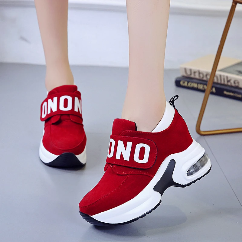 2022 Women High Heel Leisure Platform Sneakers Black Red Lady Breathable Height Increasing Running Shoes Slip on Wedges Trainers
2022 Women High Heel Leisure Platform Sneakers Black Red Lady Breathable Height Increasing Running Shoes Slip on Wedges Trainers