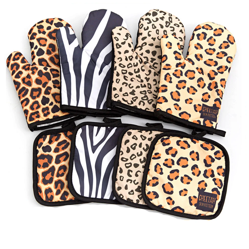 Kitchen Insulation Gloves Cooking Microwave Insulation Gloves Insulation Pads BBQ Heat Resistant Linen Pot Pads Kitchen Cooking
Kitchen Insulation Gloves Cooking Microwave Insulation Gloves Insulation Pads BBQ Heat Resistant Linen Pot Pads Kitchen Cooking