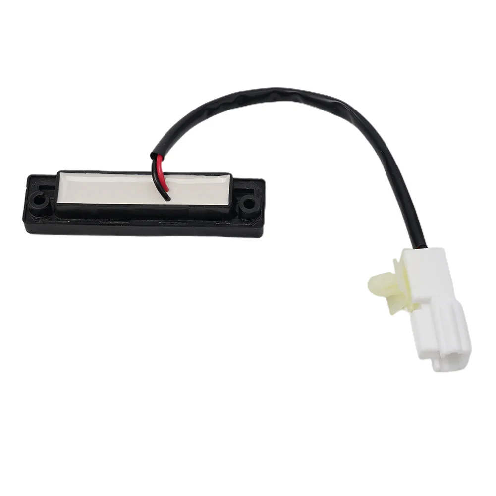 Автомобильные аксессуары 81260-C7000 81260C7000, черные пластиковые автозапчасти поколения 2014-2020
Автомобильные аксессуары 81260-C7000 81260C7000, черные пластиковые автозапчасти поколения 2014-2020