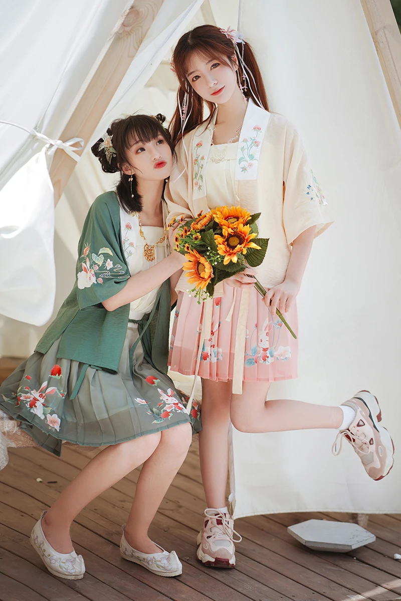 Summer Clothing Origional Women 's Hanfu Dress Daily Short Sleeve Hanfu Embroidered Female Chinese -style Element Skirt Women
Summer Clothing Origional Women 's Hanfu Dress Daily Short Sleeve Hanfu Embroidered Female Chinese -style Element Skirt Women