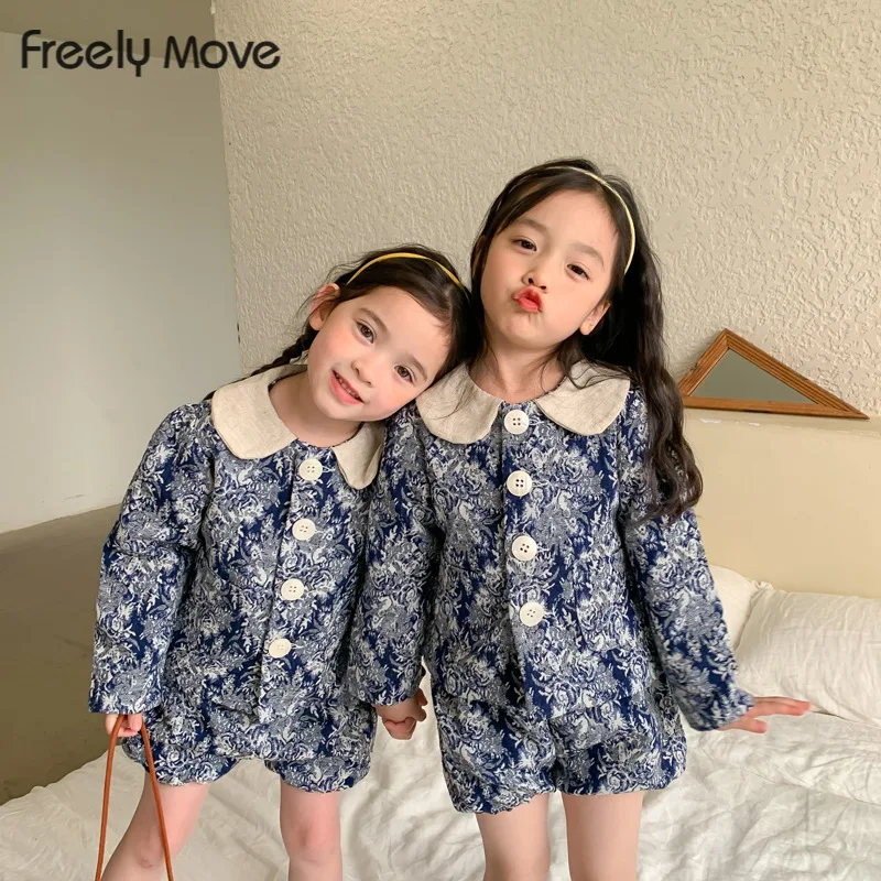 Freely Move Japanese and Korean Kids Peter Pan Collar Cotton Floral Printing T Shirt + Pants 2pcs Summer Clothes Set Girls Suit
Freely Move Japanese and Korean Kids Peter Pan Collar Cotton Floral Printing T Shirt + Pants 2pcs Summer Clothes Set Girls Suit