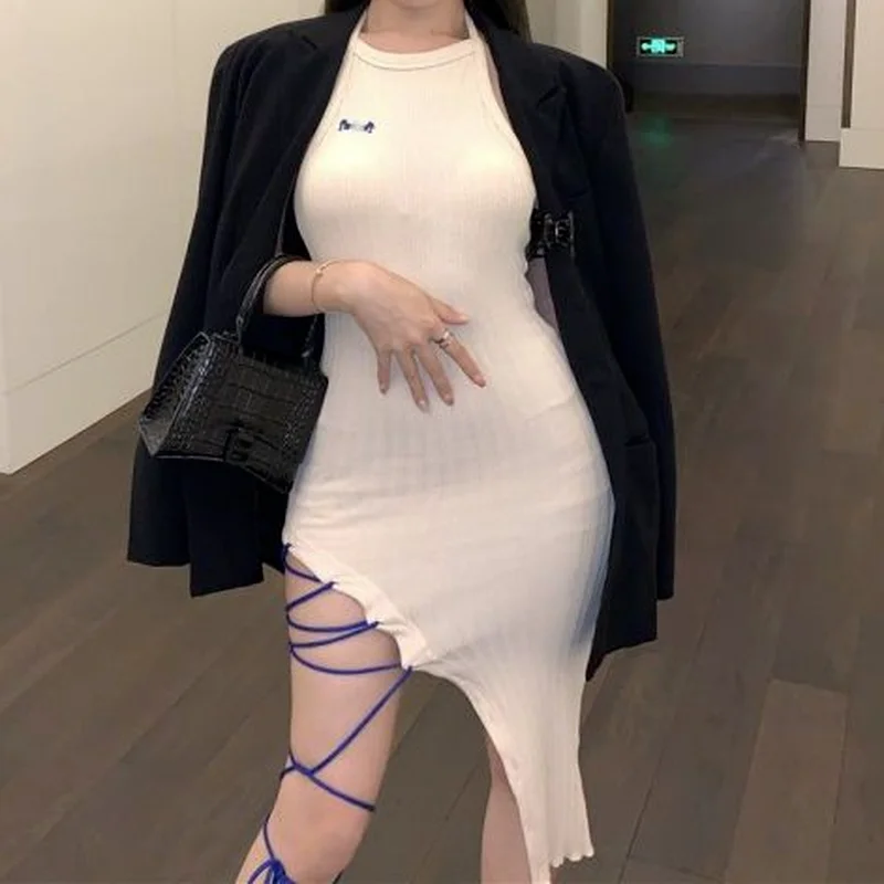 2021 Beige Dress Sexy Women Spaghetti Strap Dresses Female High Waist Sheath Club Dress Short Summer New Mini Sleeveless Sling
2021 Beige Dress Sexy Women Spaghetti Strap Dresses Female High Waist Sheath Club Dress Short Summer New Mini Sleeveless Sling
