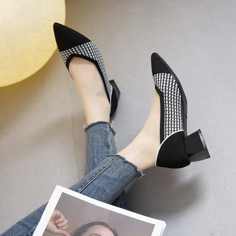 Rough Heel Single Shoes Leisure Shoes for Women Breathable High Heels Elegant Office Shoes Pointed Fashion Summer Women's Shoes
Rough Heel Single Shoes Leisure Shoes for Women Breathable High Heels Elegant Office Shoes Pointed Fashion Summer Women's Shoes