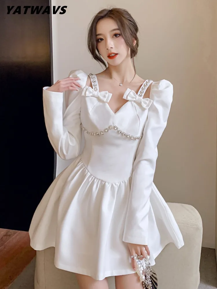 YATWAVS Fashion Luxury Diamonds Mini Dresses Summer Women Sexy V-Collar Sweet Bow A-Line Ball Gown Dress Ladies Vestidos
YATWAVS Fashion Luxury Diamonds Mini Dresses Summer Women Sexy V-Collar Sweet Bow A-Line Ball Gown Dress Ladies Vestidos