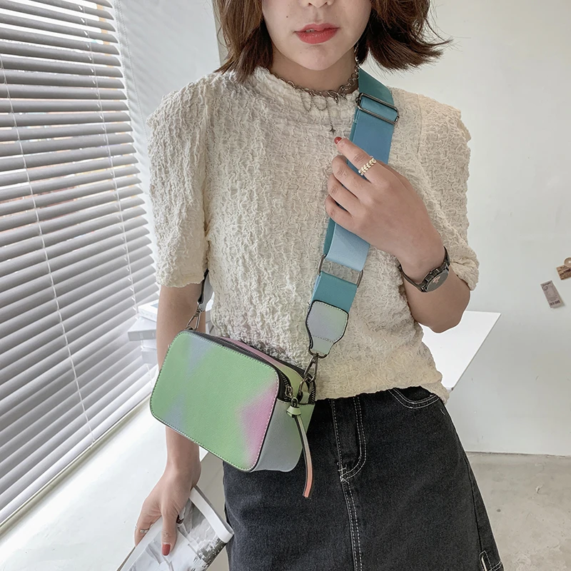 Multicolor Camera Bag Crossbody Bag for Women 2021 New Personality Handbag High Quality Leather Shoulder Bag Ladies Luxury Purse
Multicolor Camera Bag Crossbody Bag for Women 2021 New Personality Handbag High Quality Leather Shoulder Bag Ladies Luxury Purse
