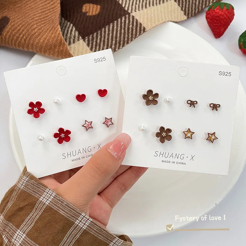 New Trendy Women Mini Flower Stud Earrings Set Bow Star Simple Desgin Earrings for Girls Jewelry Accessories 4Pcs Jewelry Set
New Trendy Women Mini Flower Stud Earrings Set Bow Star Simple Desgin Earrings for Girls Jewelry Accessories 4Pcs Jewelry Set