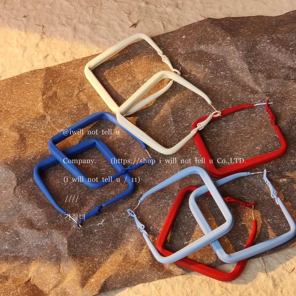 Color Metal Painting Personality Exaggeration Square Design 925 Silver Needle Lady Hoop Earrings Jewelry For Women Anti Allergy
Color Metal Painting Personality Exaggeration Square Design 925 Silver Needle Lady Hoop Earrings Jewelry For Women Anti Allergy