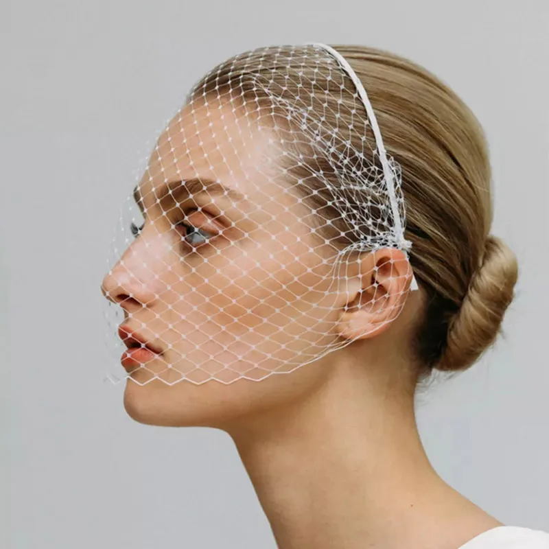 White Tulle Headband Birdcage Veil For Bridal Russian Fascinator Face Net Mask Hair Jewelry Short Blusher Veil Wedding Accessory
White Tulle Headband Birdcage Veil For Bridal Russian Fascinator Face Net Mask Hair Jewelry Short Blusher Veil Wedding Accessory