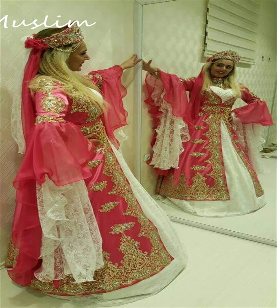 Luxury Turkish Evening Dress Arabian kaftan Moroccan Muslim Prom Dress 2023 Lace Long Sleeve Coral Outfit Formal Occasion India
Luxury Turkish Evening Dress Arabian kaftan Moroccan Muslim Prom Dress 2023 Lace Long Sleeve Coral Outfit Formal Occasion India