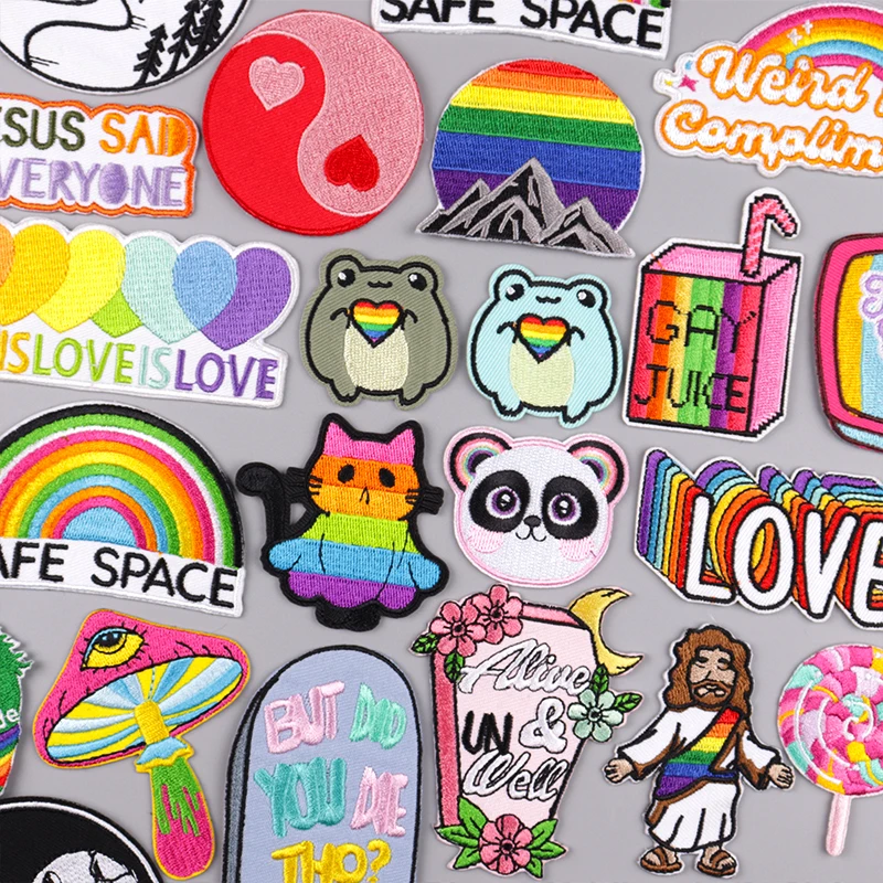 Colourful Animal Applique Embroidered Patches For Clothing Stickers Frog Love Patch Iron On Patches On Clothes Sew/Fusible Patch 
Colourful Animal Applique Embroidered Patches For Clothing Stickers Frog Love Patch Iron On Patches On Clothes Sew/Fusible Patch