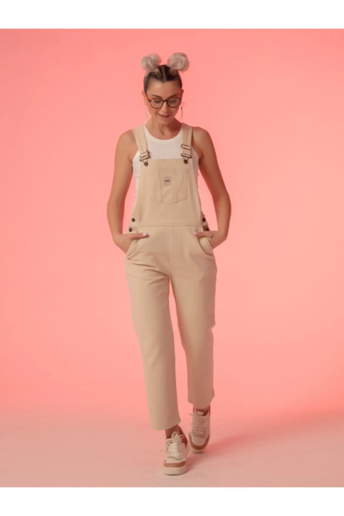 Women's Overalls Beige Pocket Gabardine Jumpsuit Hot Style Quality Fabric Sleeveless Baggy Trousers Casual Jumpsuit
Women's Overalls Beige Pocket Gabardine Jumpsuit Hot Style Quality Fabric Sleeveless Baggy Trousers Casual Jumpsuit