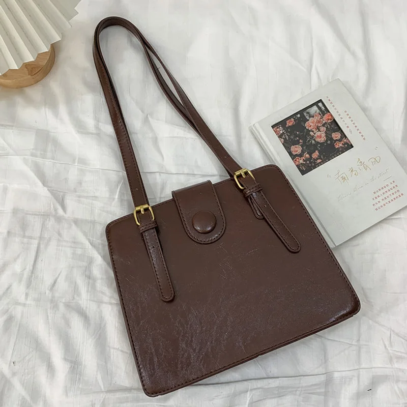Vintage Woman Shoulder Bag 2022 Spring PU Leather Women's Designer Handbags and Purses Luxury Brand Crossbody Purse Totes
Vintage Woman Shoulder Bag 2022 Spring PU Leather Women's Designer Handbags and Purses Luxury Brand Crossbody Purse Totes