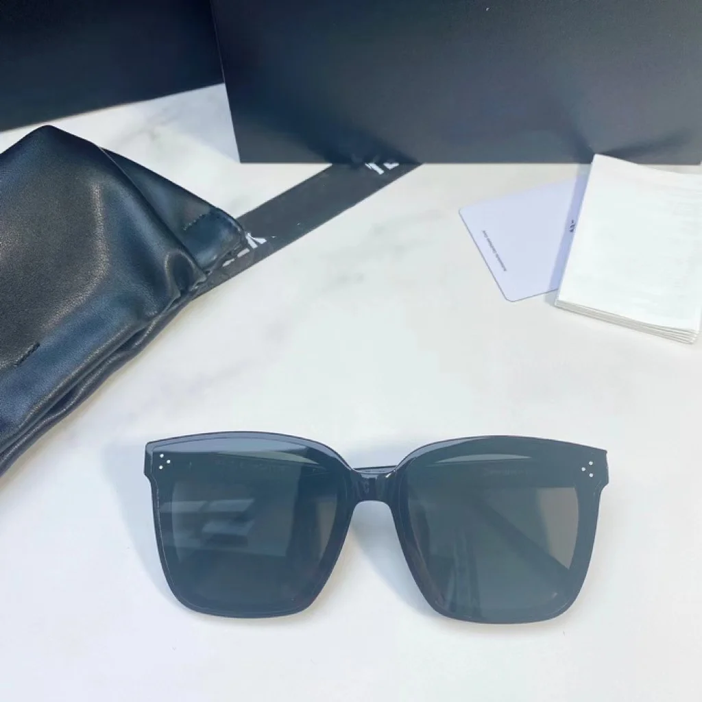 Genuine Gentle GM Dreamer 17 Business Acetate Square Frame Men Sunglasses Classic Luxury Fashion Women Eyewear With Brand Logo
Genuine Gentle GM Dreamer 17 Business Acetate Square Frame Men Sunglasses Classic Luxury Fashion Women Eyewear With Brand Logo