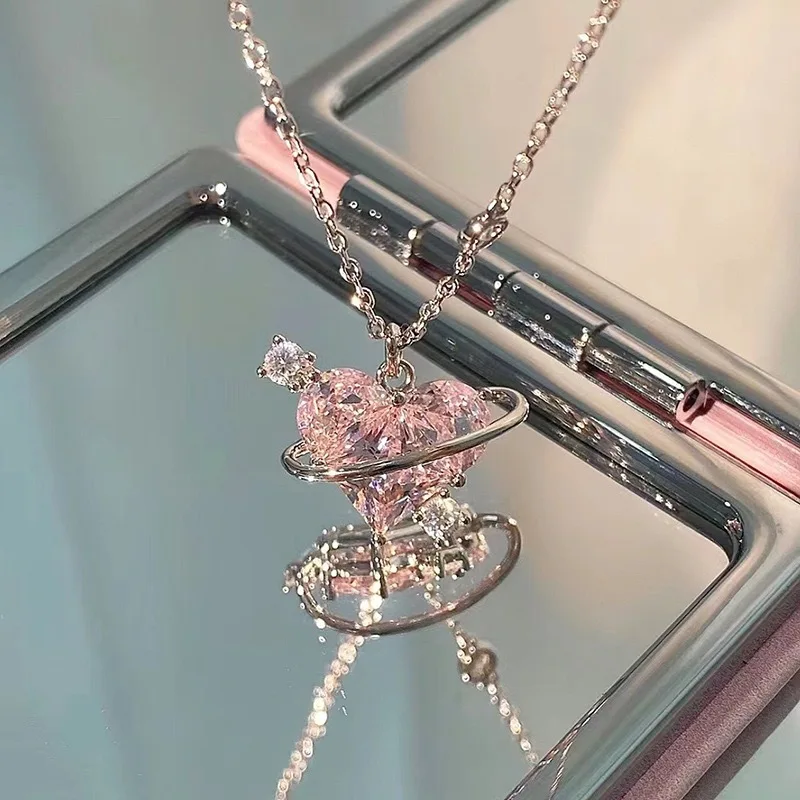 Pink Planet Heart Zircon Necklace Women Charm Aesthetic Clavicle Chain Necklace Valentines Day Gift Party Fashion Jewelry
Pink Planet Heart Zircon Necklace Women Charm Aesthetic Clavicle Chain Necklace Valentines Day Gift Party Fashion Jewelry