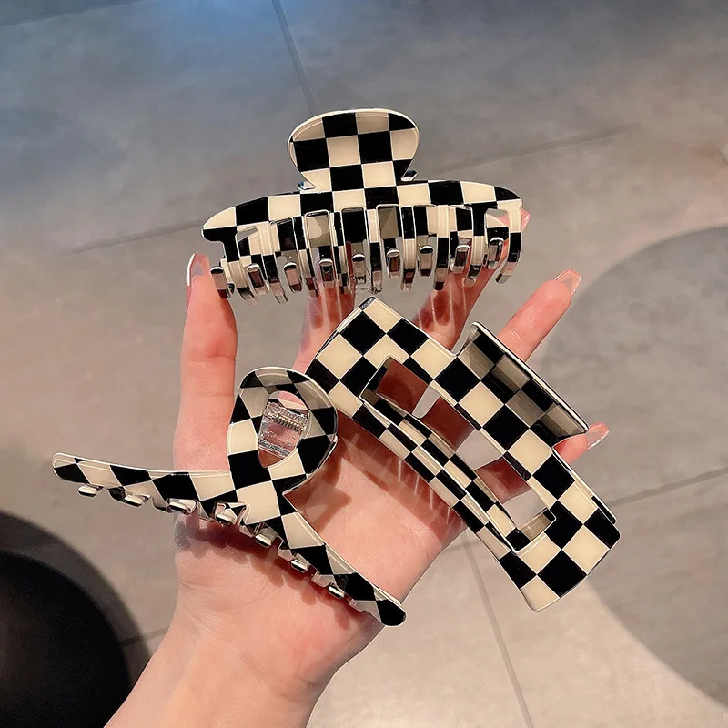 Fashion Black-And-White Lattice Hairpins Large Shark Clip Ladies Hair Accessories Ladies Exquisite Gifts
Fashion Black-And-White Lattice Hairpins Large Shark Clip Ladies Hair Accessories Ladies Exquisite Gifts