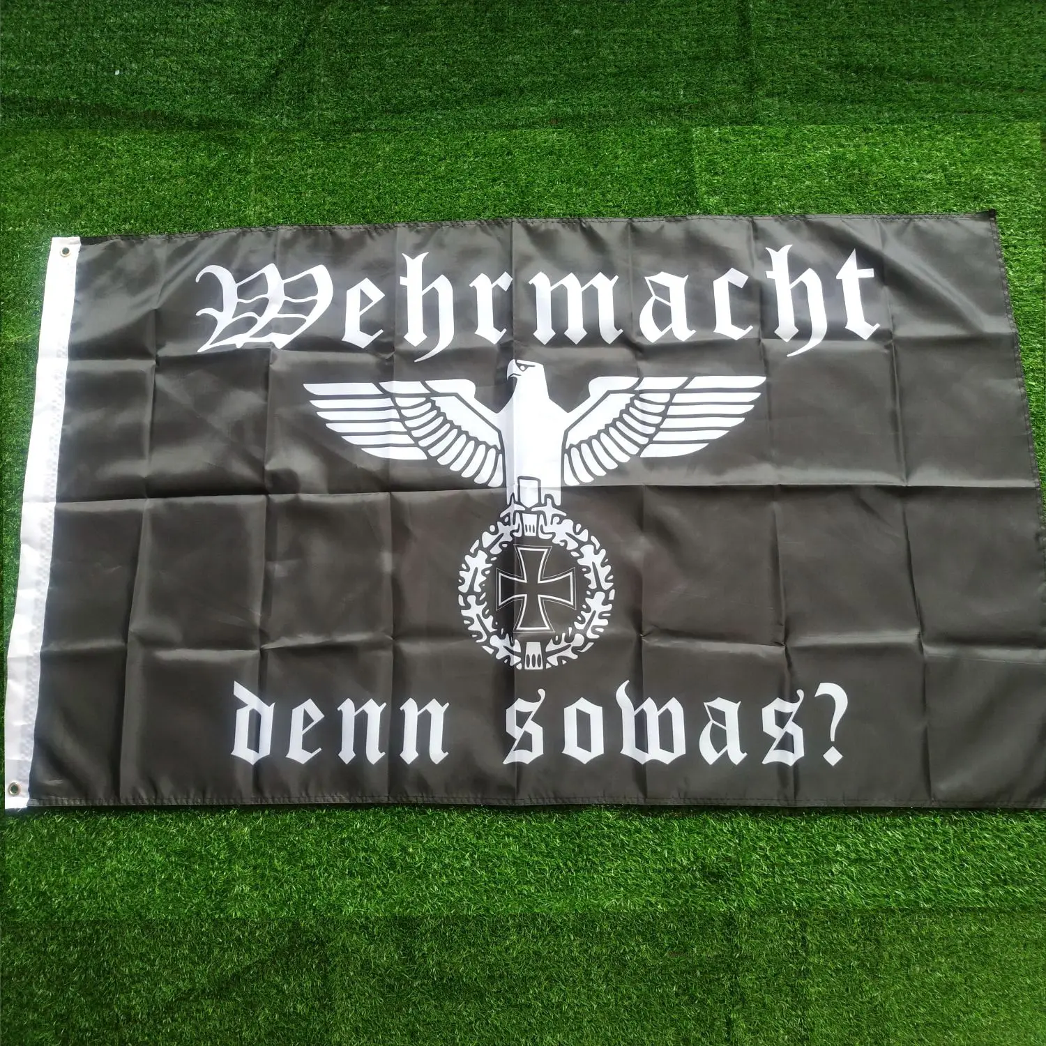Fahne Flagge Deutsches Reich Wehrmacht denn sowas - 90 x 150 cm 3x5ft Double Sided Printing Banner 2x3ft 21x14CM
Fahne Flagge Deutsches Reich Wehrmacht denn sowas - 90 x 150 cm 3x5ft Double Sided Printing Banner 2x3ft 21x14CM
