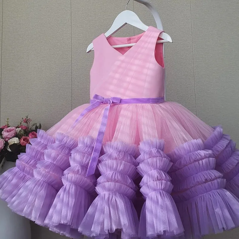 Flower Girls Dresses for Weddings Toddler V-Neck Birthday Ball Gowns Sleeveless Princess Layered Dress 1- 7 Years Baby Costumes
Flower Girls Dresses for Weddings Toddler V-Neck Birthday Ball Gowns Sleeveless Princess Layered Dress 1- 7 Years Baby Costumes