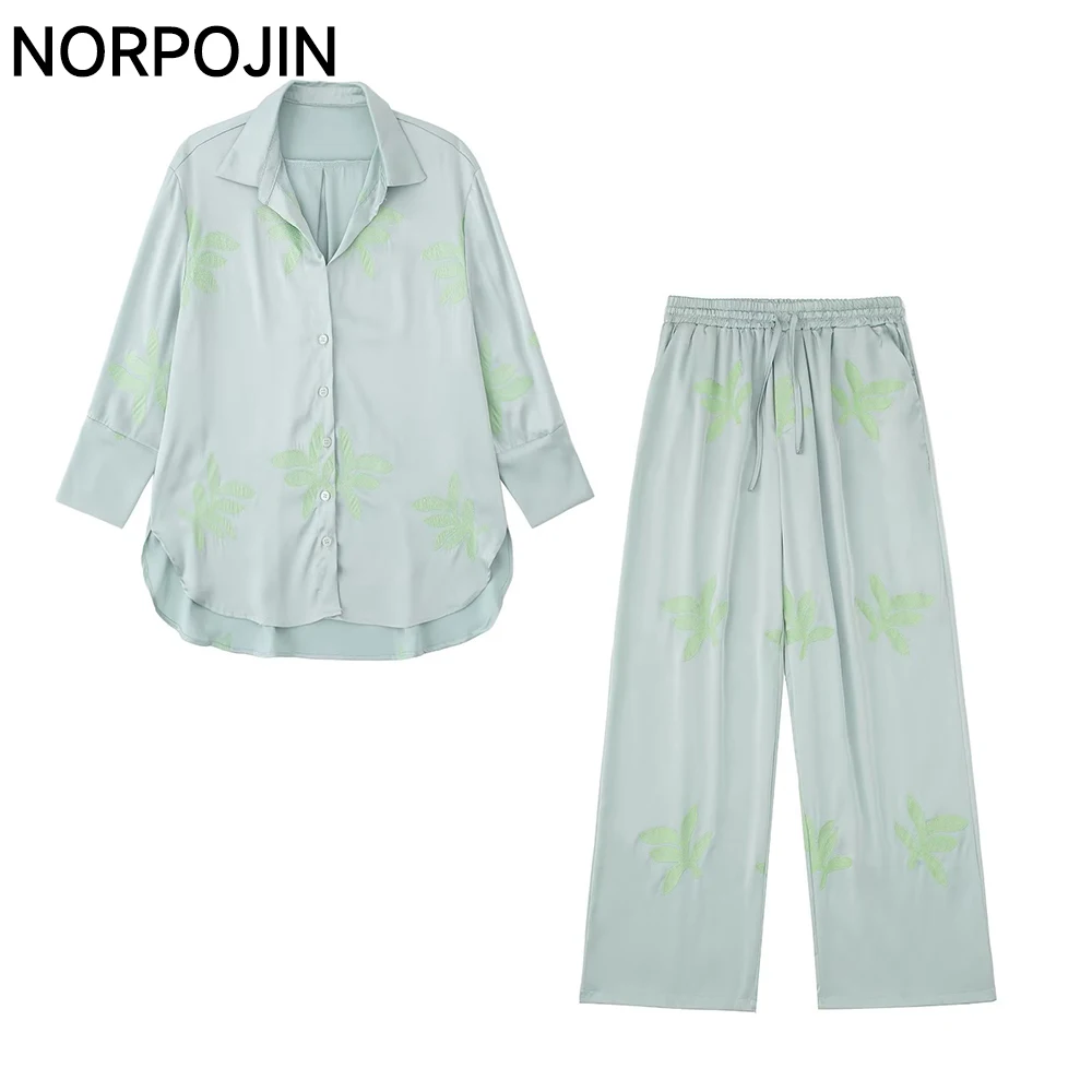 Women Leaf Embroidery Shirt and Wide Leg Long Pants Elastic Waist Chic Lady 2022 Fashion Casual Pants Set Loose Top and Trousers
Women Leaf Embroidery Shirt and Wide Leg Long Pants Elastic Waist Chic Lady 2022 Fashion Casual Pants Set Loose Top and Trousers