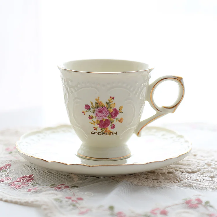 Набор золотых блюдец, кофейная чашка, керамический античный бокал, кофейная чашка, блюдца, французский лангун, деревянные товары для дома ... 
Набор золотых блюдец, кофейная чашка, керамический античный бокал, кофейная чашка, блюдца, французский лангун, деревянные товары для дома ...