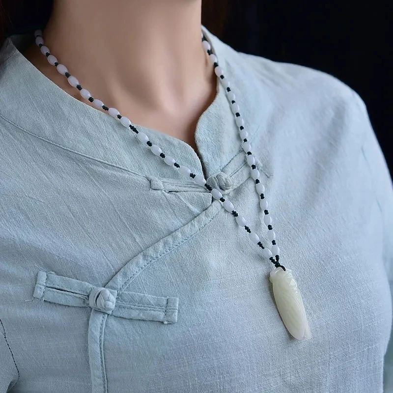 Popular Natural Crystal Raw Gemstone Master Carving China's 2022 Fashion Trend Is A Surprise Pendant For Both Men And Women
Popular Natural Crystal Raw Gemstone Master Carving China's 2022 Fashion Trend Is A Surprise Pendant For Both Men And Women