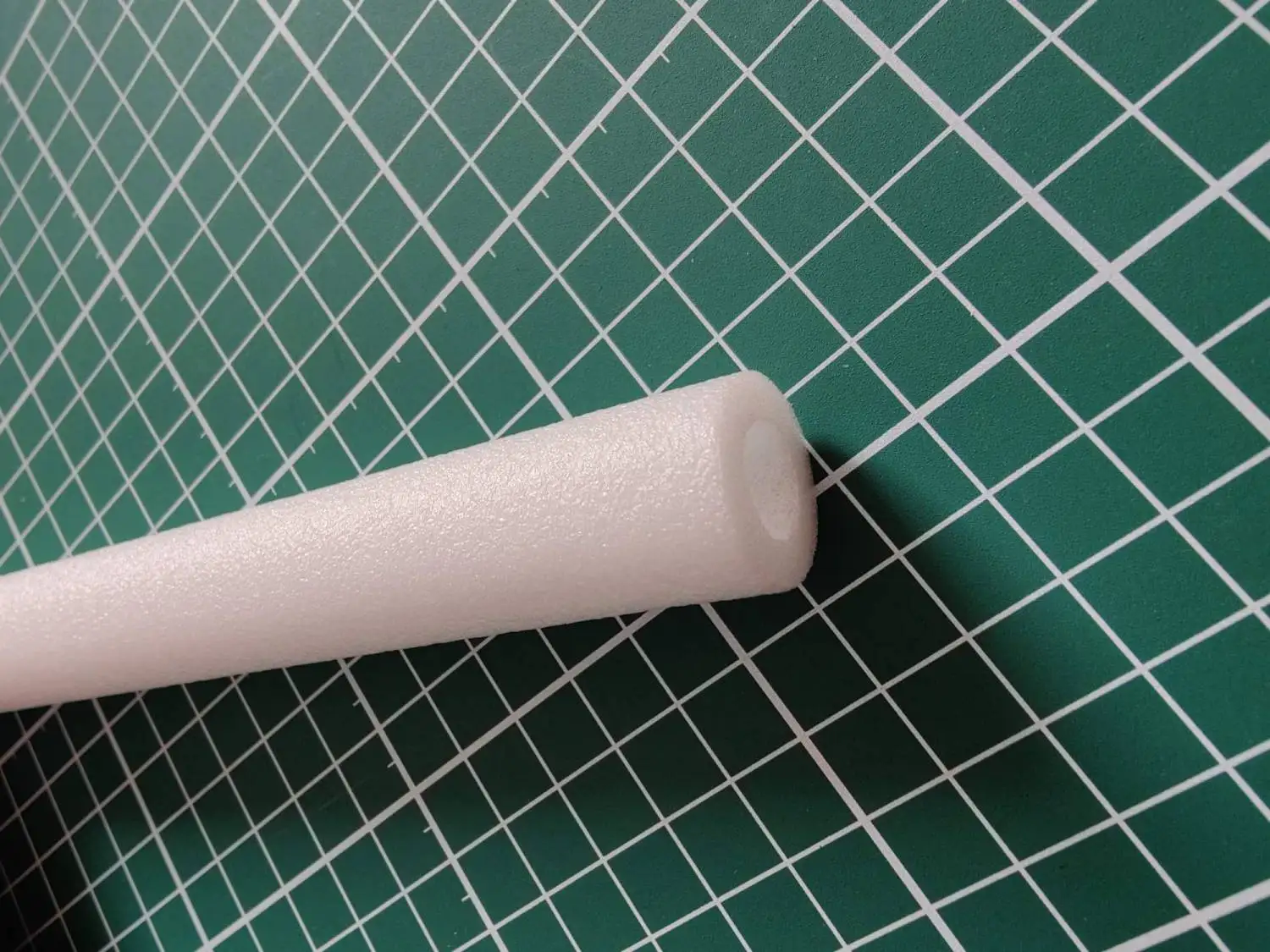 DIY lightsaber new pixel edge lamp strip anti-collision sponge, increased astigmatism outer diameter 22mm, inner diameter 12mm,
DIY lightsaber new pixel edge lamp strip anti-collision sponge, increased astigmatism outer diameter 22mm, inner diameter 12mm,