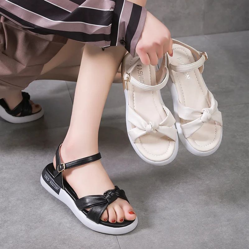 Flat Sandal Shoe 2022 Women's Clogs With Heel Muffins shoe Buckle Strap Soft Suit Female Beige Without New Fashion Thick Platfor
Flat Sandal Shoe 2022 Women's Clogs With Heel Muffins shoe Buckle Strap Soft Suit Female Beige Without New Fashion Thick Platfor