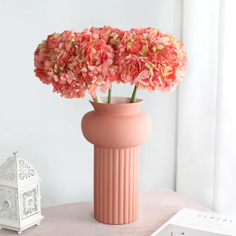 Single Vintage American Hydrangea Decorative Simulation Fake Flower Flared Edge Small Flowers for Crafts Weeding Decor Christmas
Single Vintage American Hydrangea Decorative Simulation Fake Flower Flared Edge Small Flowers for Crafts Weeding Decor Christmas