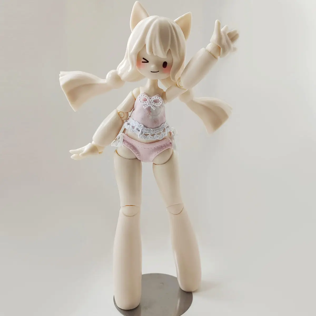24cm MJD Doll Lovely Cat Girl Toy Jointed Movable Doll Practice Makeup 1/6 BJD Doll Girl Gifts Toys
24cm MJD Doll Lovely Cat Girl Toy Jointed Movable Doll Practice Makeup 1/6 BJD Doll Girl Gifts Toys