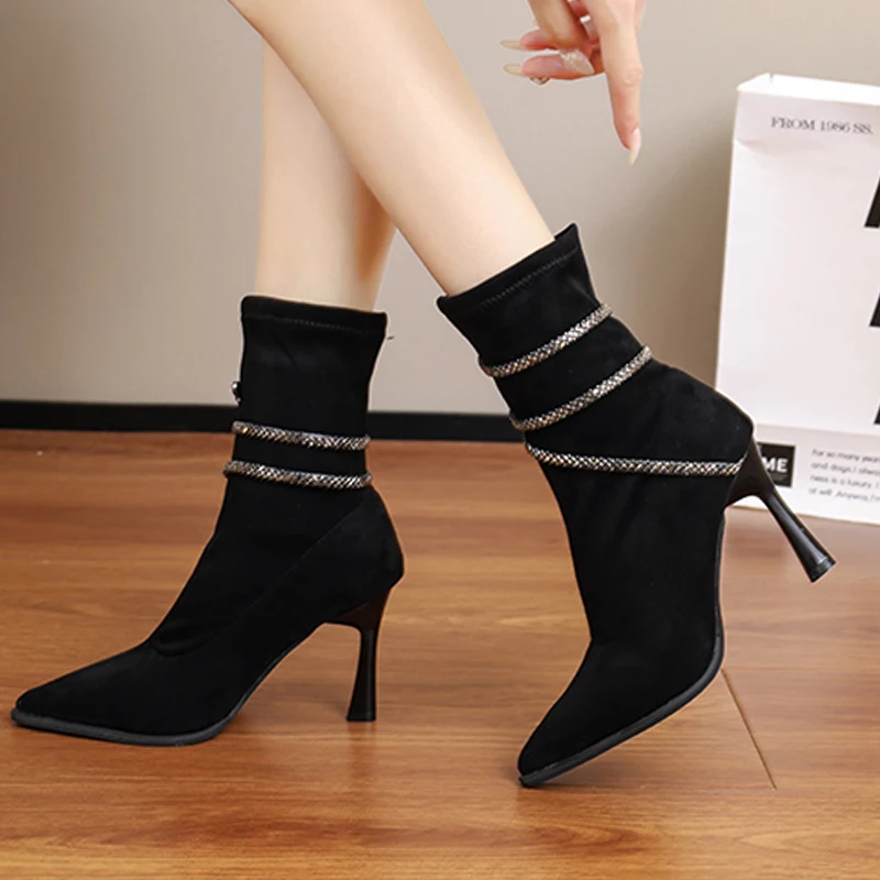 Sexy Suede Women High Heels Chelsea Boots Fashion Ankle Luxury Femme Shoes 2024 Winter New Elegant Designer Botines Para Mujeres
Sexy Suede Women High Heels Chelsea Boots Fashion Ankle Luxury Femme Shoes 2024 Winter New Elegant Designer Botines Para Mujeres