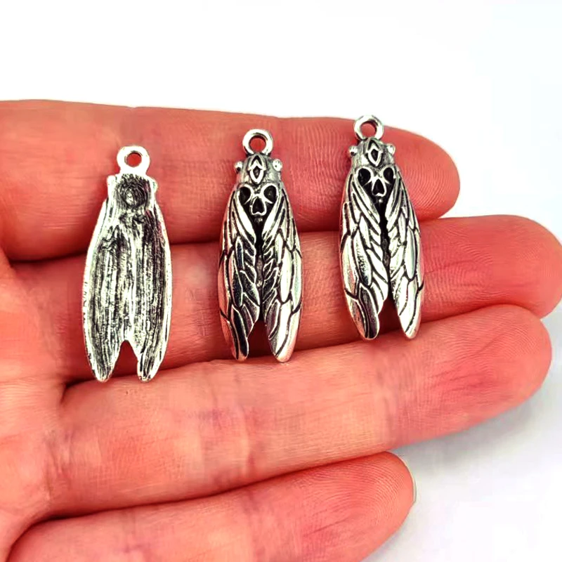 50pcs new DIY Animal Cicada Skull pendant charm Wholesale Jewelry for women man Accessories
50pcs new DIY Animal Cicada Skull pendant charm Wholesale Jewelry for women man Accessories