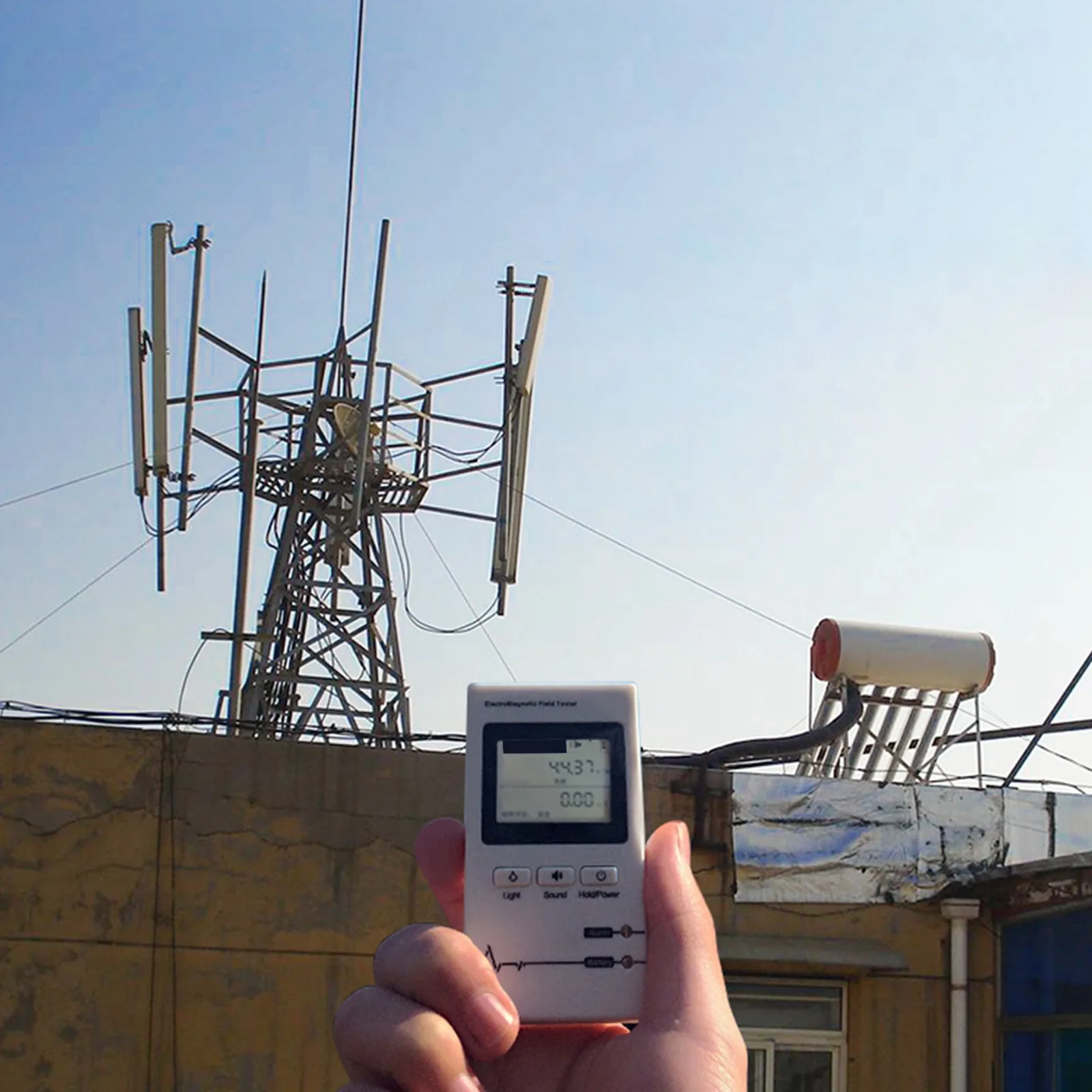 620A Handheld EMF Meter Electromagnetic Radiation Detector Radiation Tester X-ray Beta Gamma Detector Geiger Counter Dosimeter
620A Handheld EMF Meter Electromagnetic Radiation Detector Radiation Tester X-ray Beta Gamma Detector Geiger Counter Dosimeter