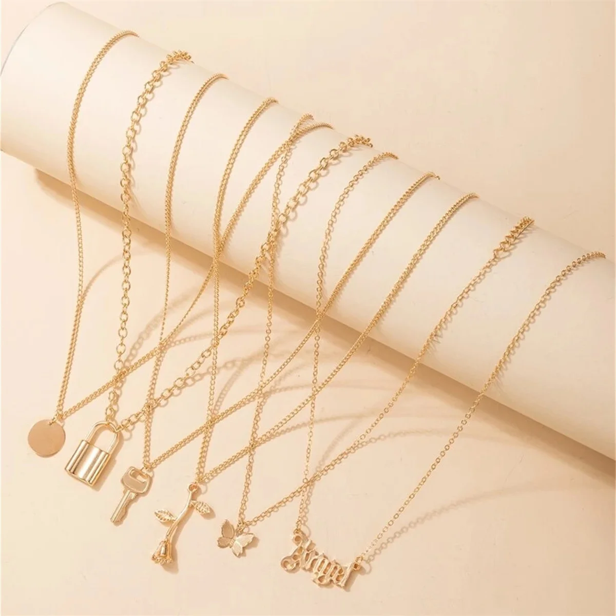 Trendy Butterfly Three-dimensional Rose Pendant Clavicle Chain Key Padlock Couple Necklace 6 Pieces collares colgantes
Trendy Butterfly Three-dimensional Rose Pendant Clavicle Chain Key Padlock Couple Necklace 6 Pieces collares colgantes