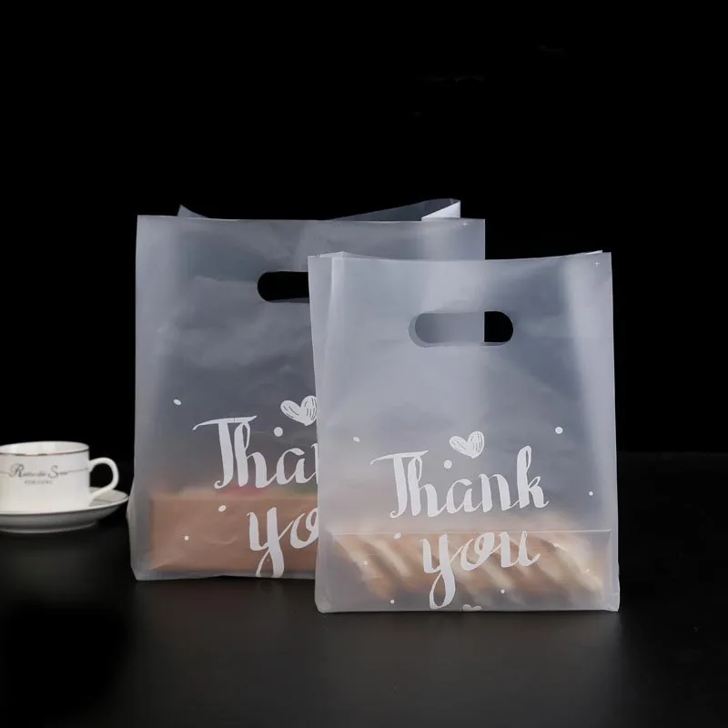 50pcs Plastic Bags Christmas Gift Packaging Bag With Hand Shopping Bag Wedding Party Favor Candy Cookie Wrapping Bags Accessorie
50pcs Plastic Bags Christmas Gift Packaging Bag With Hand Shopping Bag Wedding Party Favor Candy Cookie Wrapping Bags Accessorie
