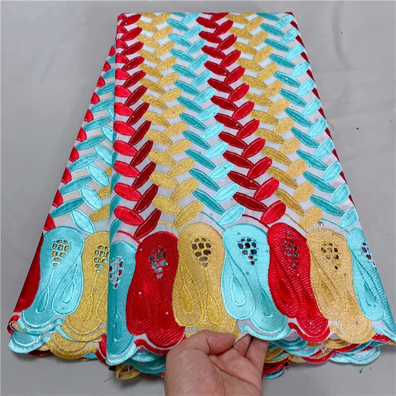 5 Yard Swiss Fabric Latest Heavy Beaded Embroidery African 100% Cotton Voile Lace Popular Dubai Style For wedding Party
5 Yard Swiss Fabric Latest Heavy Beaded Embroidery African 100% Cotton Voile Lace Popular Dubai Style For wedding Party