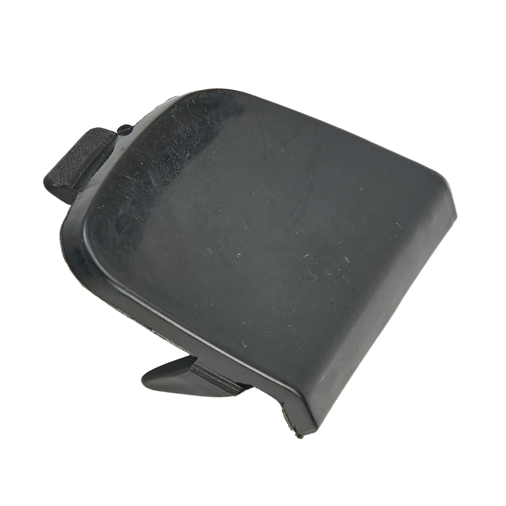 For Ford Focus MK3 2012-2014 Bumper Tow Hook Cover Trailer Cover 1702946 BM5117A989AB Eye Cap Front Bumper Tow Hook
For Ford Focus MK3 2012-2014 Bumper Tow Hook Cover Trailer Cover 1702946 BM5117A989AB Eye Cap Front Bumper Tow Hook