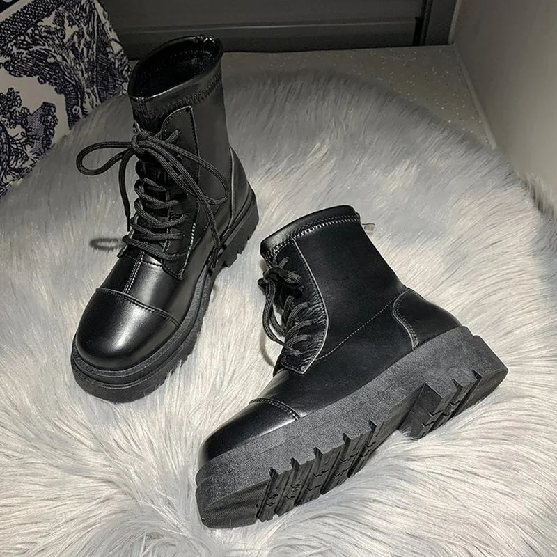 Casual Women's Short Boots Autumn and Winter Fashion Zipper Cross Lace Martin Boots Plus Velvet Warm Thick Soled Women's Boots
Casual Women's Short Boots Autumn and Winter Fashion Zipper Cross Lace Martin Boots Plus Velvet Warm Thick Soled Women's Boots