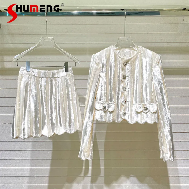 Rhinestone Velvet Two-piece Sets Women's 2022 Spring French Retro Drill Buckle Wavy Edge Top Ladies Elegant Solid Short Skirt 
Rhinestone Velvet Two-piece Sets Women's 2022 Spring French Retro Drill Buckle Wavy Edge Top Ladies Elegant Solid Short Skirt