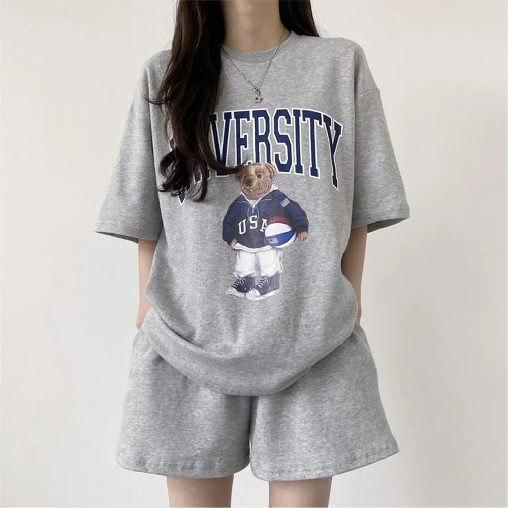 Korean Women's Loose Cotton Two Piece Set Casual Cartoon Printed O-Neck Short Sleeved T-shirt+Loose Shorts Suit Large Size Y2K
Korean Women's Loose Cotton Two Piece Set Casual Cartoon Printed O-Neck Short Sleeved T-shirt+Loose Shorts Suit Large Size Y2K
