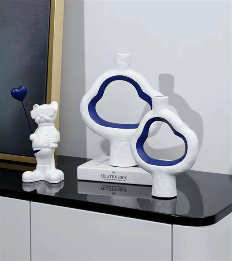 Creative Abstract Hollowed Ceramic Flower Vase Art Living Room Porch TV Cabinet Decoration Flower Arranger Home Ornaments ZB363
Creative Abstract Hollowed Ceramic Flower Vase Art Living Room Porch TV Cabinet Decoration Flower Arranger Home Ornaments ZB363