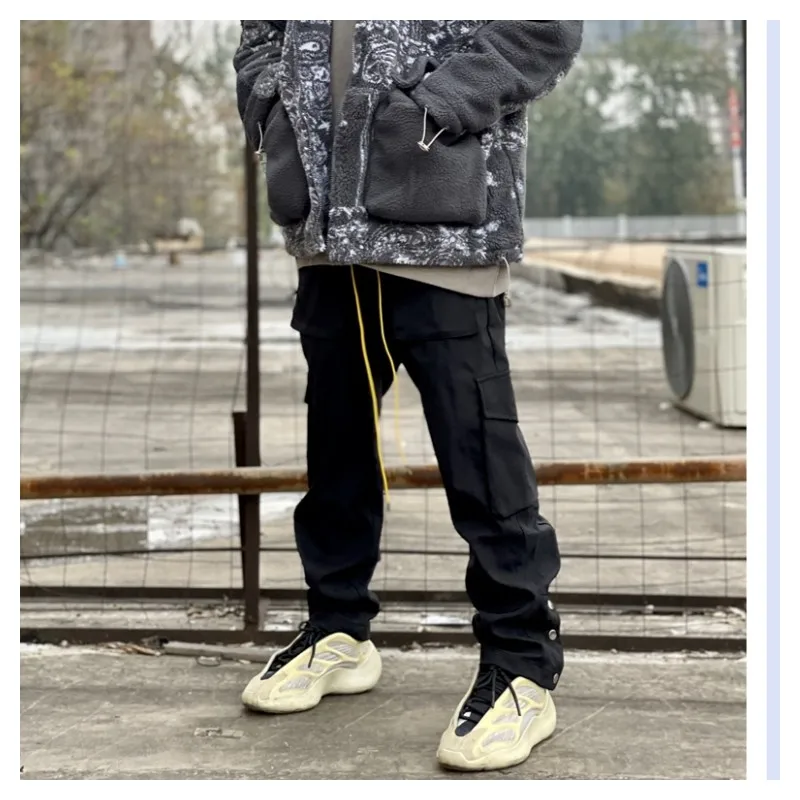 High Street Men's Pants Man Kanye Casual Harajuku Cargo Y2k Black Women Japanese Fashion Trendyol Baggy Streetwear Multi Pocket
High Street Men's Pants Man Kanye Casual Harajuku Cargo Y2k Black Women Japanese Fashion Trendyol Baggy Streetwear Multi Pocket