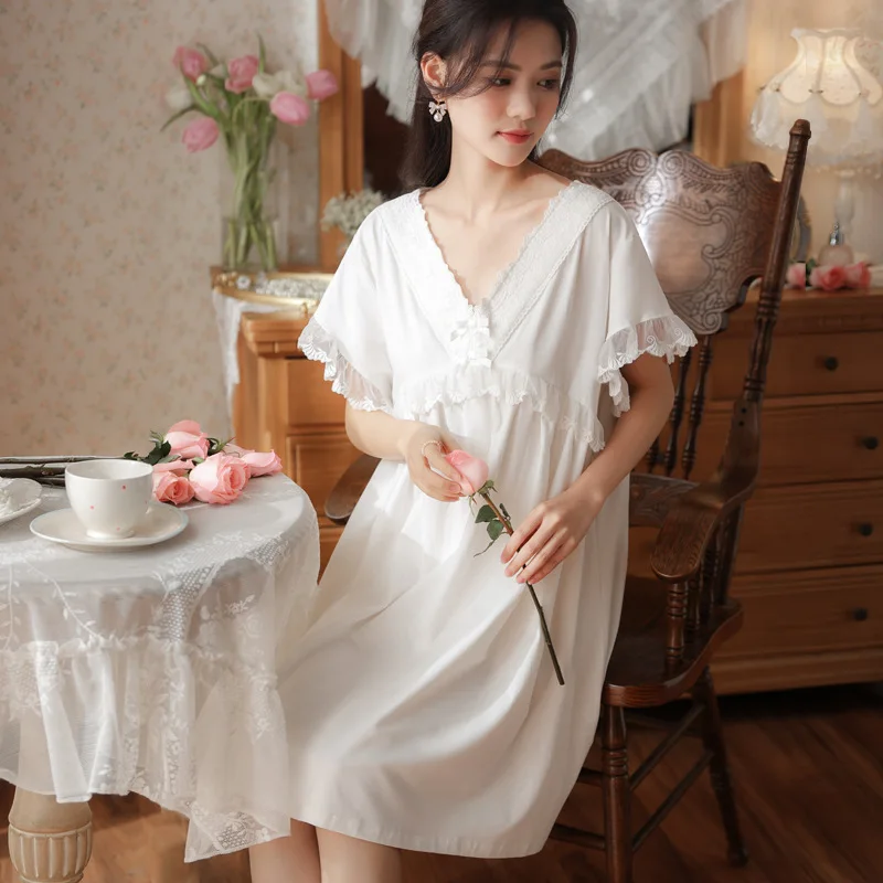 Women Plus Size Cotton Short Nightdress Sexy V-neck Knee-Length Nightgowns Summer Short Sleeve Loose Sleepwear White Nightie New
Women Plus Size Cotton Short Nightdress Sexy V-neck Knee-Length Nightgowns Summer Short Sleeve Loose Sleepwear White Nightie New