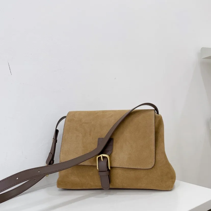 Luxury Faux Suede Shoulder Bag Designer Large Crossbody Bags for Women 2023 Fashion Shopper Tote Purses and Handbags Clutch Chic
Luxury Faux Suede Shoulder Bag Designer Large Crossbody Bags for Women 2023 Fashion Shopper Tote Purses and Handbags Clutch Chic
