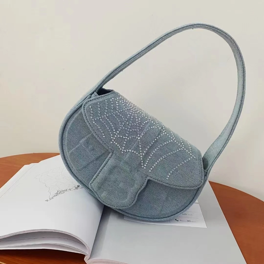 Summer Women Denim Leather Handbag Solid Color Dumpling Bag Lady Small Mini Messenger Bag Cute Crossbody Bag Girls Purse Handbag
Summer Women Denim Leather Handbag Solid Color Dumpling Bag Lady Small Mini Messenger Bag Cute Crossbody Bag Girls Purse Handbag