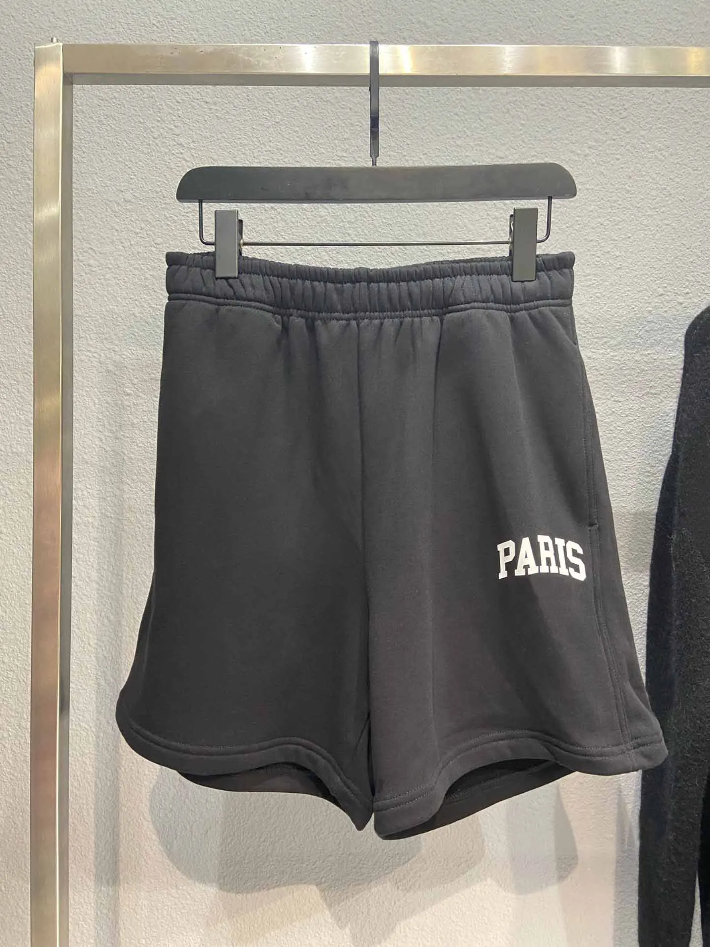 Best Version Luxury PARIS Logo Printed Women Men Casual Shorts Summer Style Men Streetwear Casual Beach Shorts Pants
Best Version Luxury PARIS Logo Printed Women Men Casual Shorts Summer Style Men Streetwear Casual Beach Shorts Pants