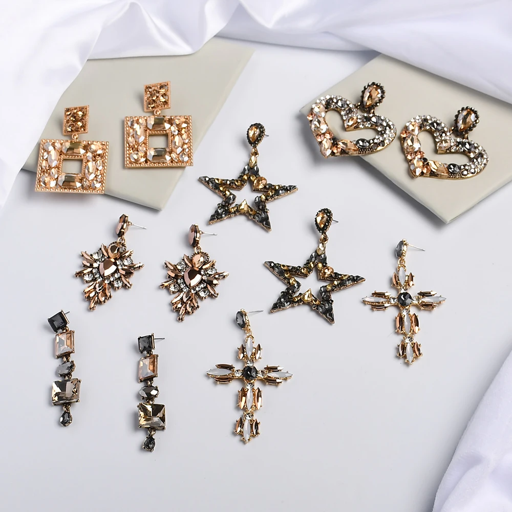 Vintage Champagne Dangle Earrings For Women Trend Ear Accessories Moon Flower Luxury Geometric Crystal Brincos Pendnat Jewelry
Vintage Champagne Dangle Earrings For Women Trend Ear Accessories Moon Flower Luxury Geometric Crystal Brincos Pendnat Jewelry